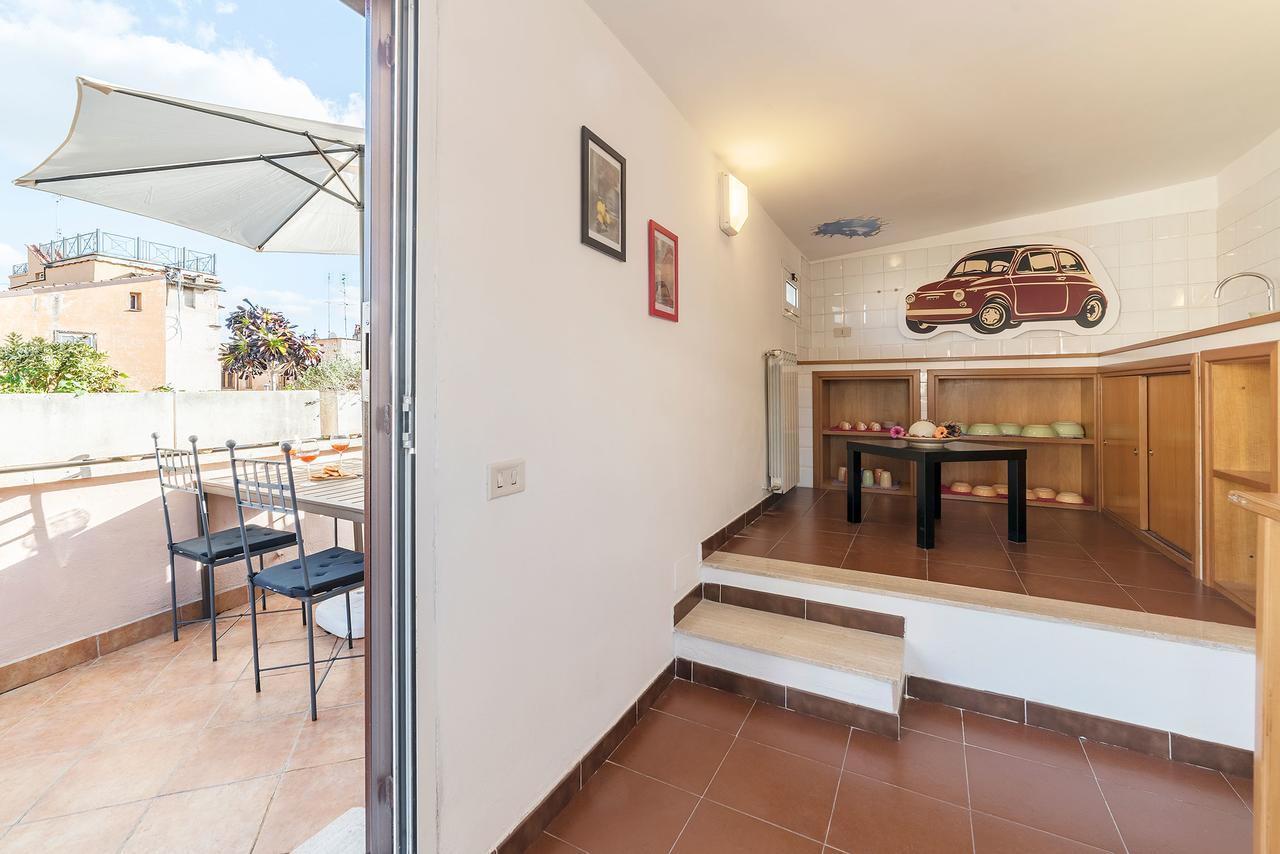 Penthouse With Terrace In The Heart Of Rome Lägenhet Exteriör bild